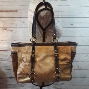 Coach signature jacquard  suede leather purse